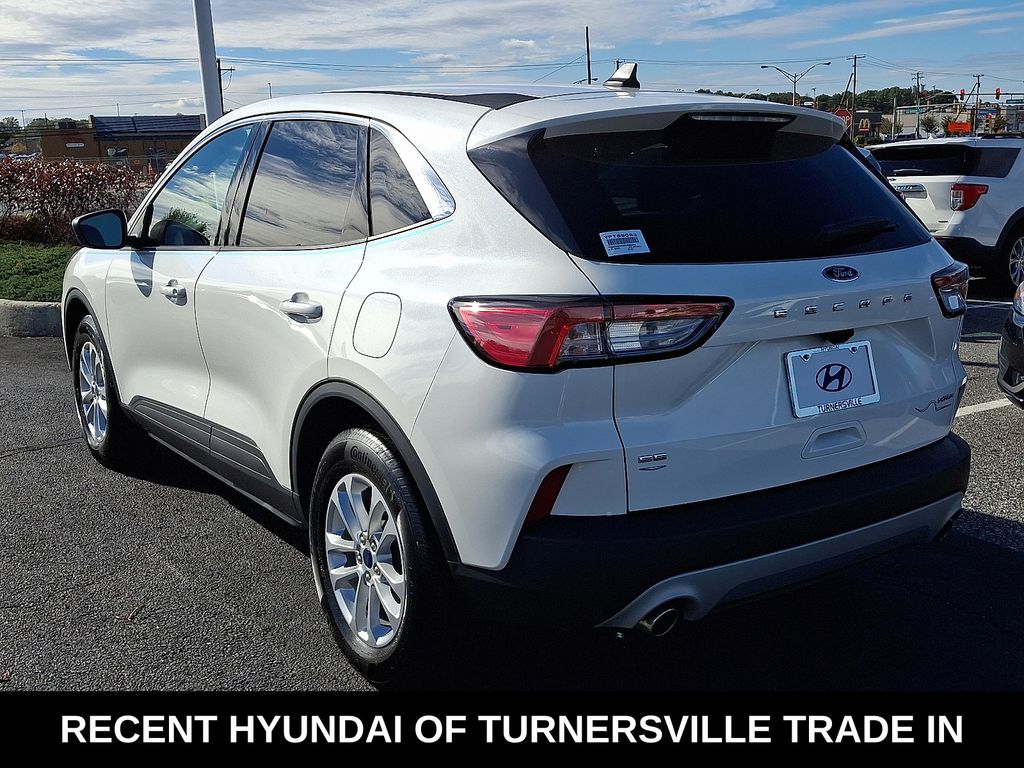 Thumbnail: 2022 Ford Escape - 5