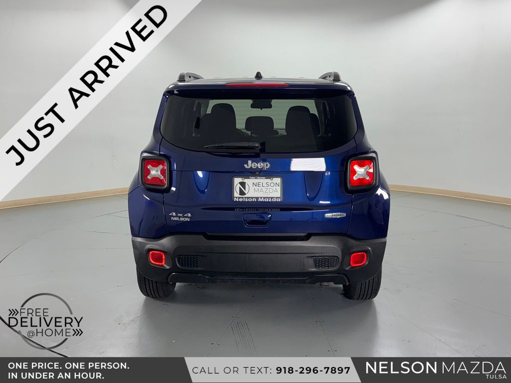 Used 2019 Blue Jeep Latitude image 7