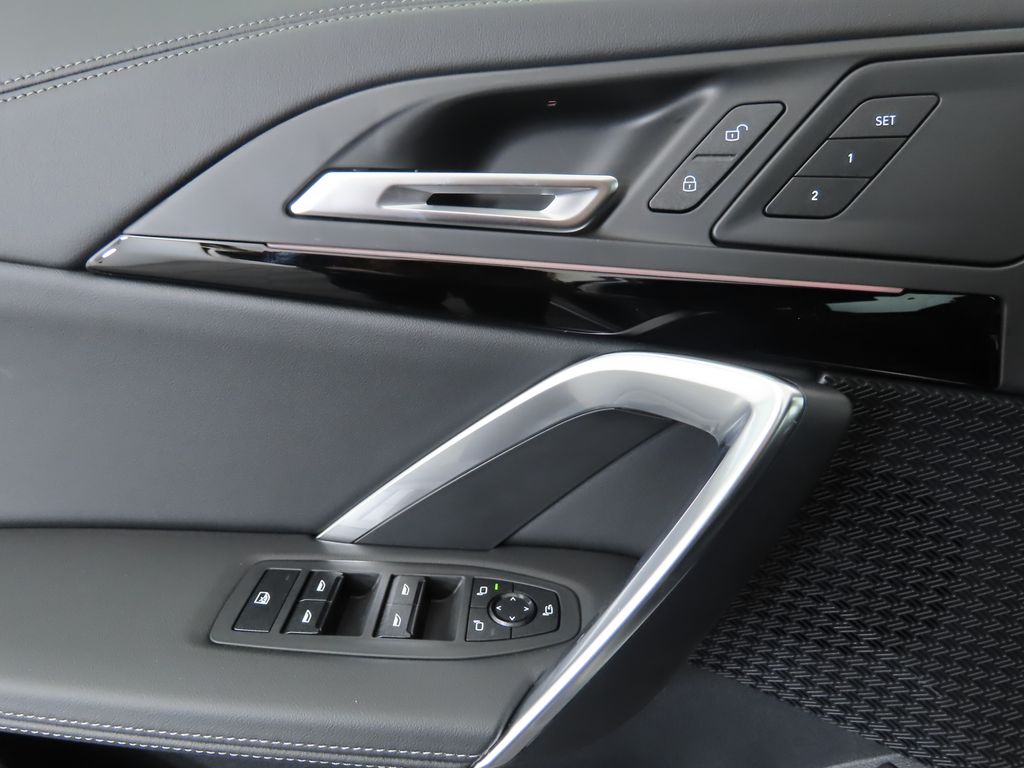 Thumbnail: 2025 BMW X1 - 24