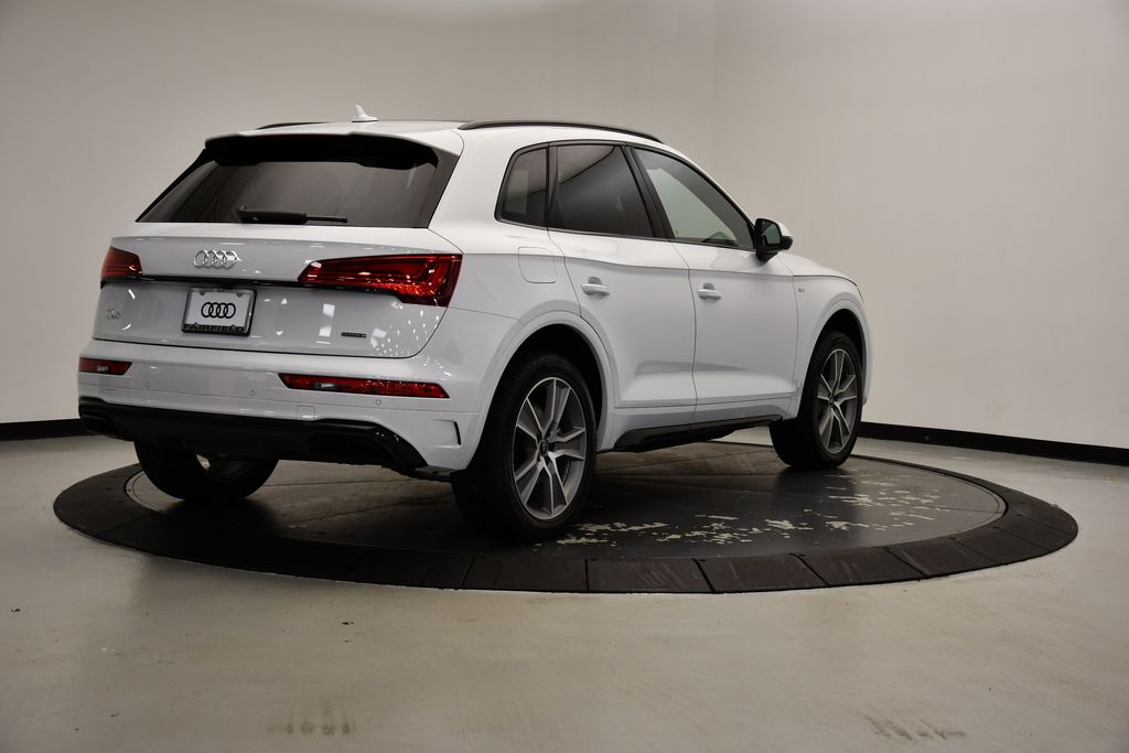 Thumbnail: 2025 Audi Q5 - 5