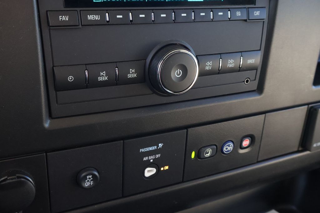 Thumbnail: 2022 Chevrolet Express - 23