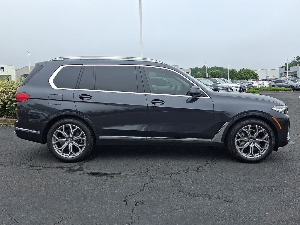 2022 BMW X7 xDrive40i 7