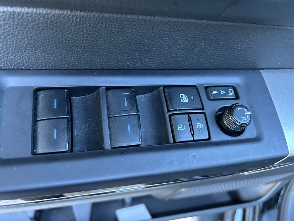 Thumbnail: 2024 Toyota Tundra - 17