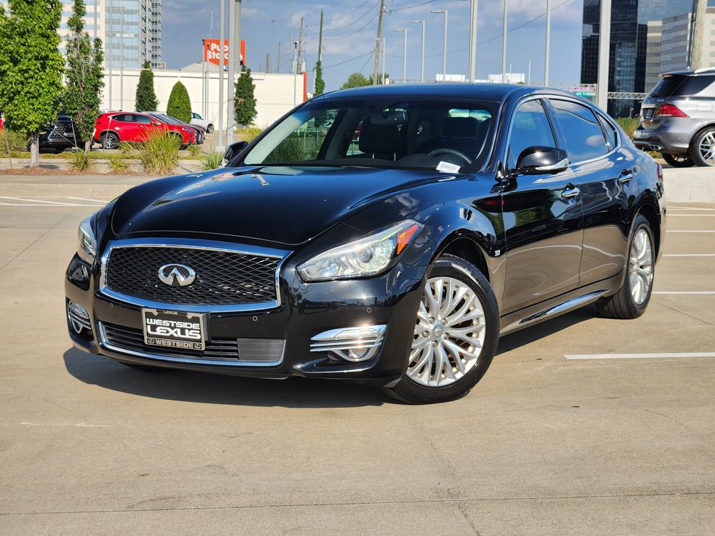  2015 INFINITI Q70L 3.7 RWD   