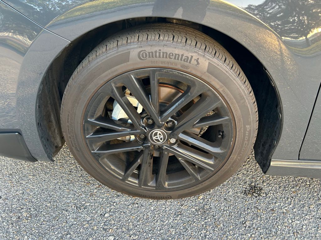 Thumbnail: 2025 Toyota Camry - 9