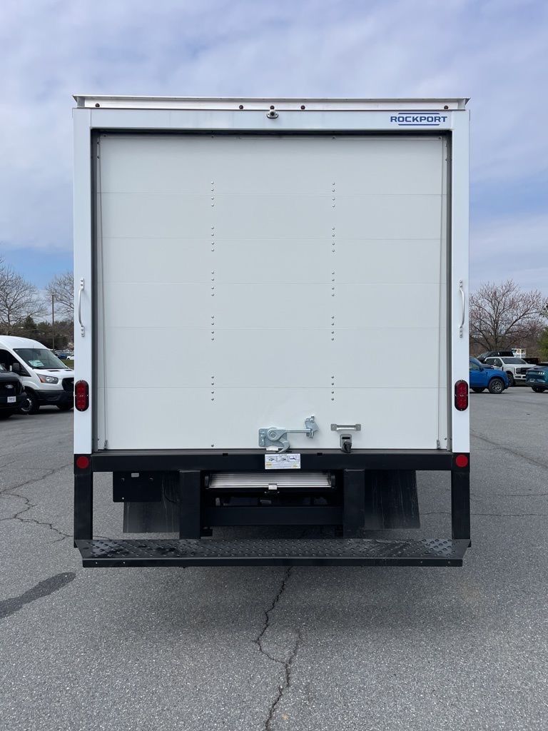 2027 Ford E-Series Cutaway 