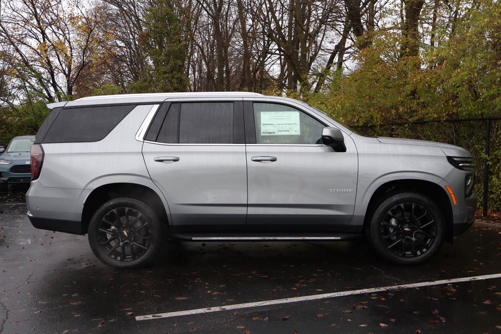 2025 Chevrolet Tahoe LS 9