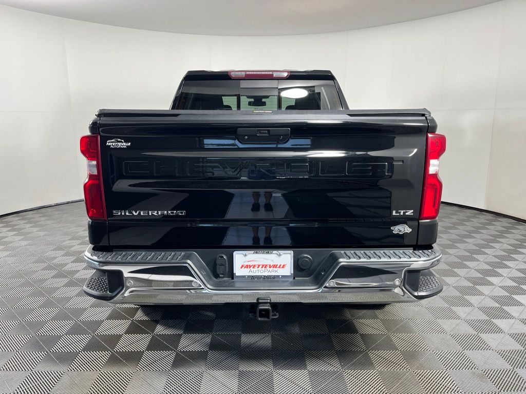 Thumbnail: 2022 Chevrolet Silverado 1500 - 11