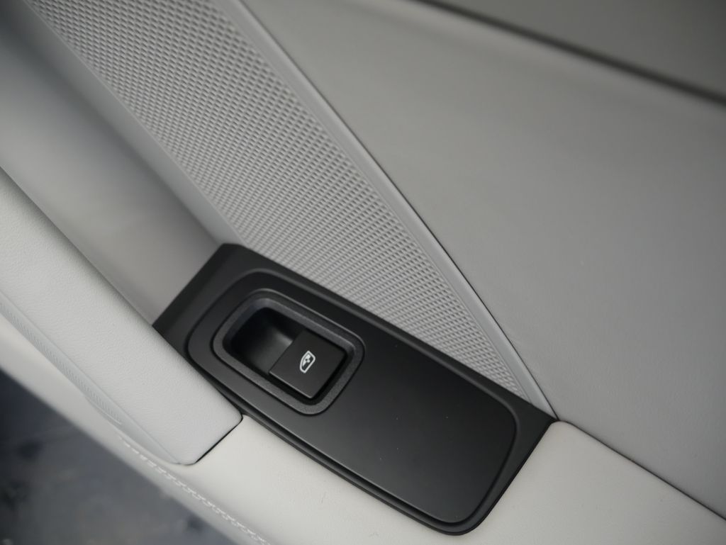 Thumbnail: 2026 Porsche 911 - 19