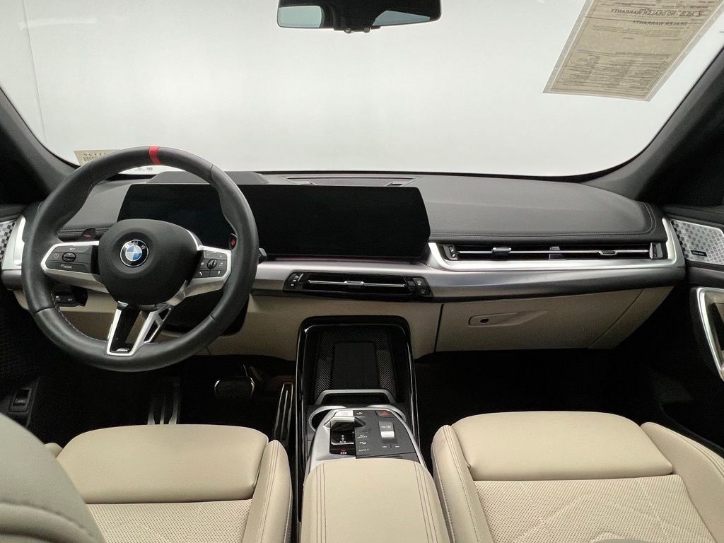 Thumbnail: 2025 BMW X1 - 10