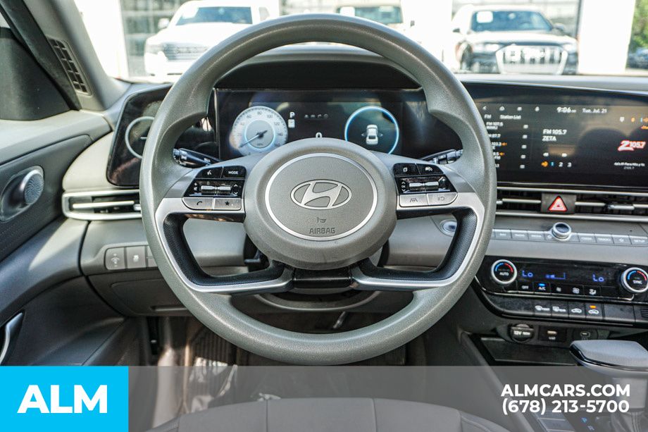 2024 Hyundai Elantra SEL - Photo 28
