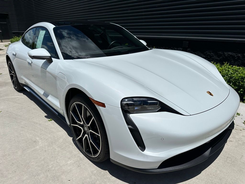 2023 Porsche Taycan  10