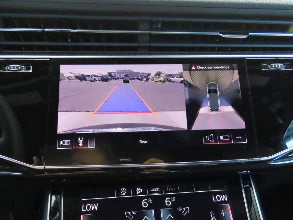 Thumbnail: 2025 Audi Q7 - 16