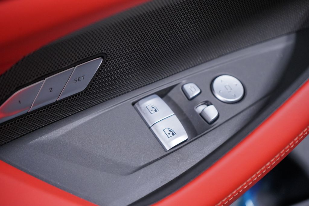 Thumbnail: 2026 BMW M4 - 16