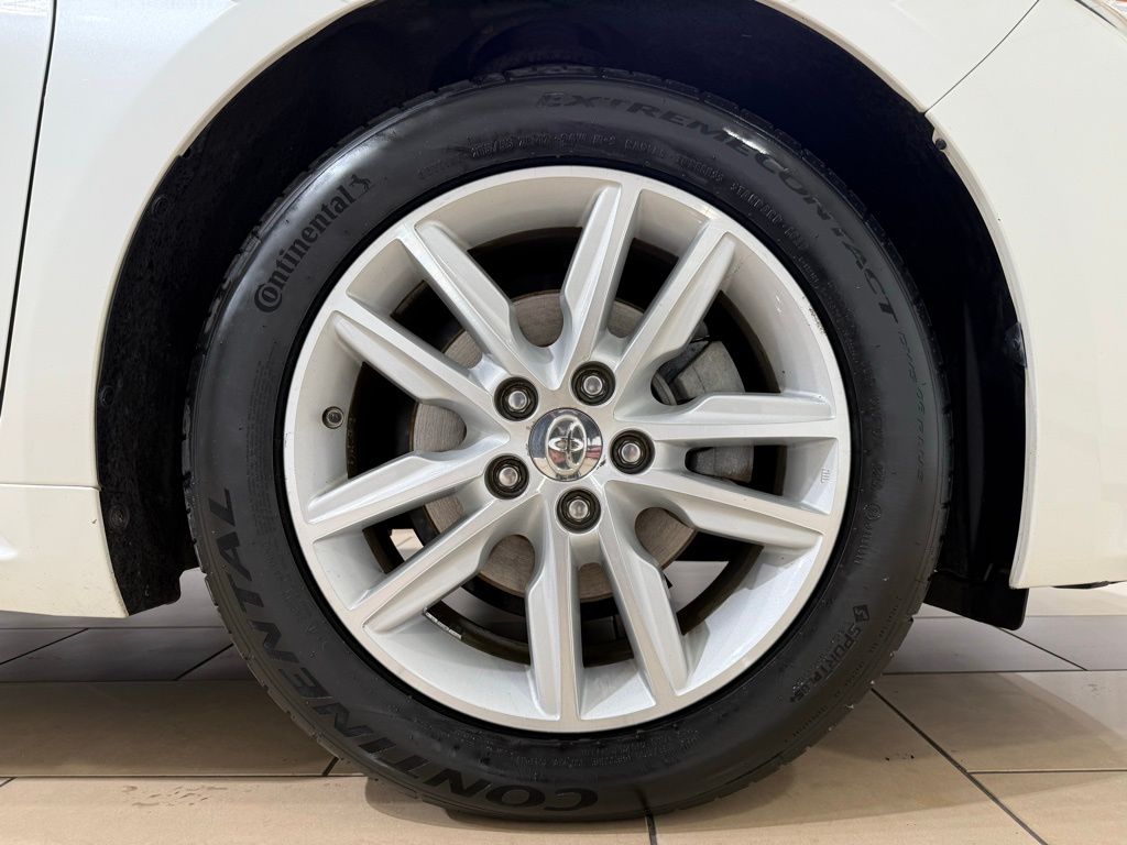 Thumbnail: 2014 Toyota Avalon - 9