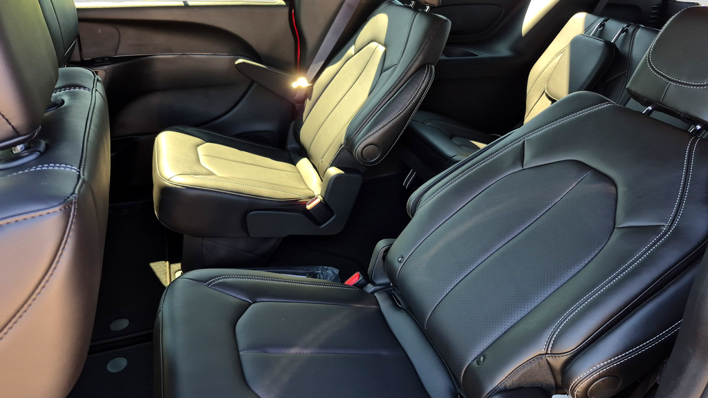 2026 Chrysler Pacifica