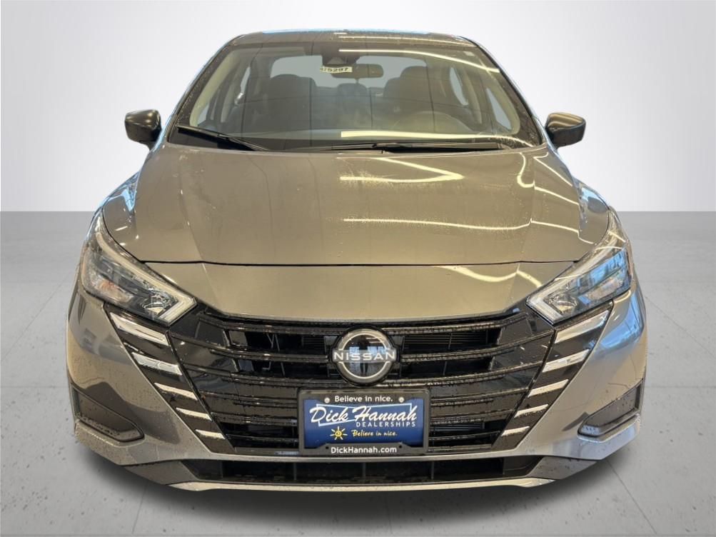 2025 Nissan Versa 1.6 S photo 3