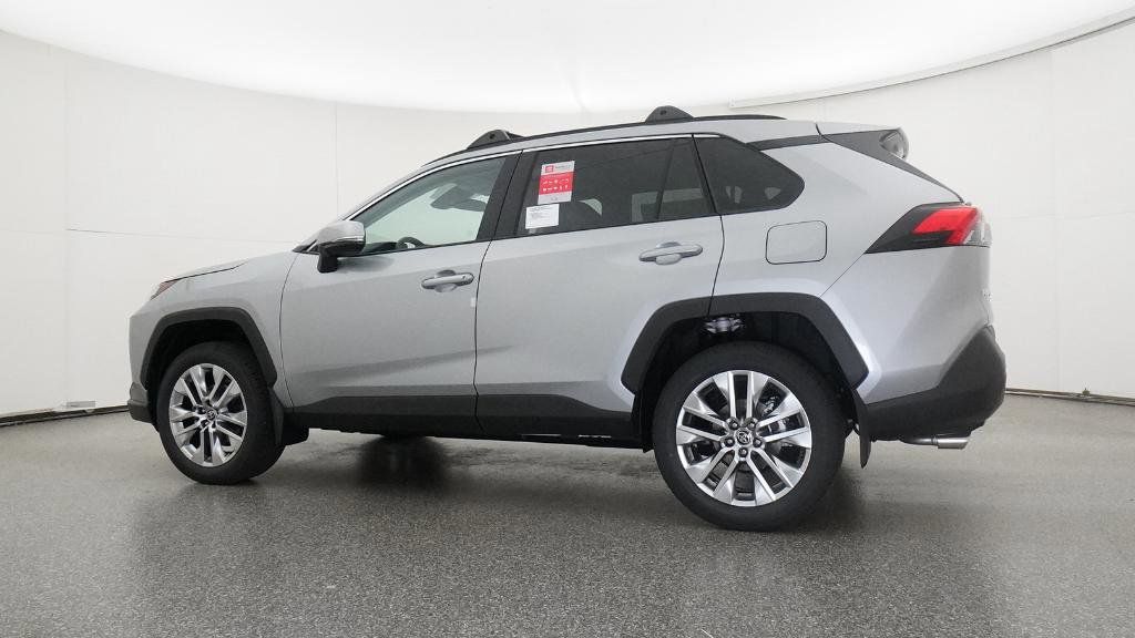 Thumbnail: 2025 Toyota RAV4 - 11