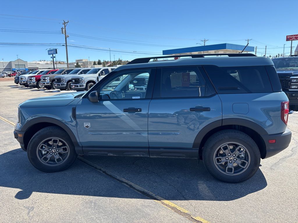 View vehicle photo 6