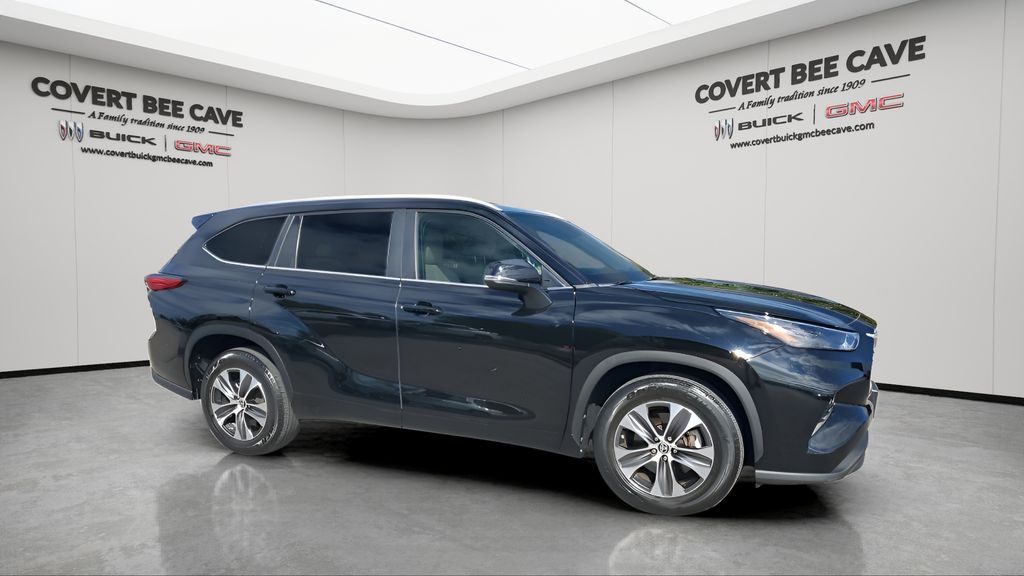 Used Car 2023 Toyota Highlander  Limited For Sale Under $40,000 In Austin, Texas