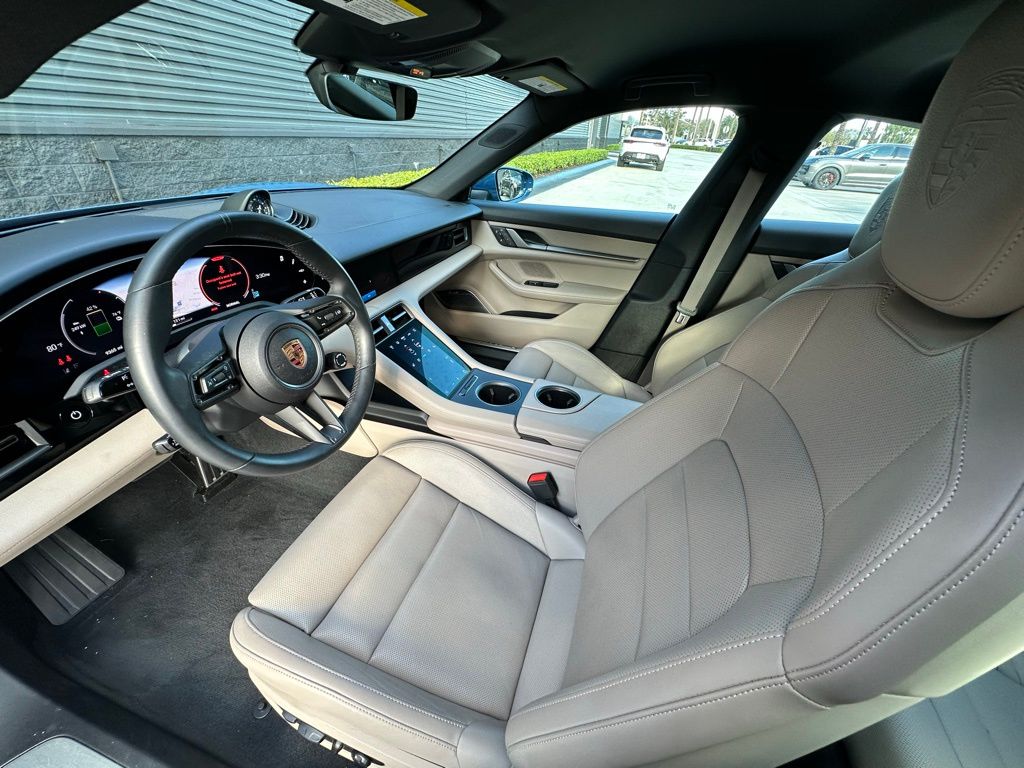 Thumbnail: 2025 Porsche Taycan - 4