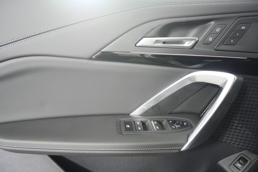 Thumbnail: 2026 BMW X1 - 9