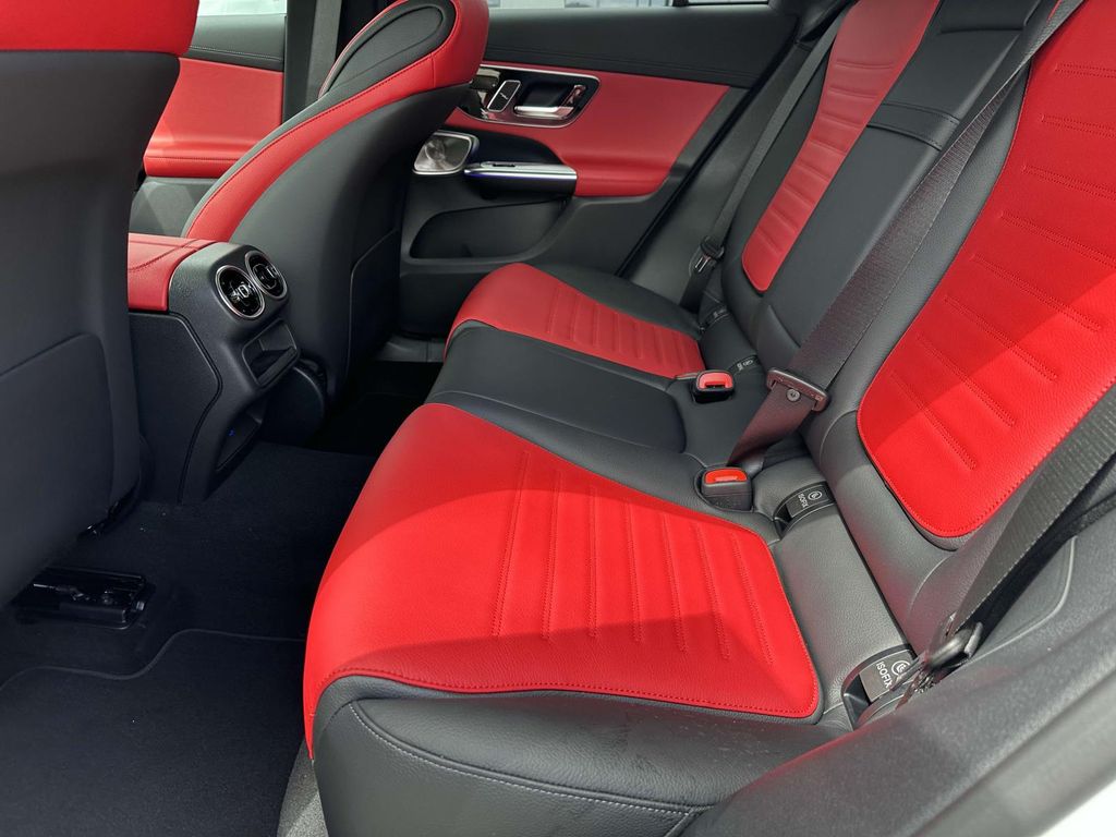 2025 Mercedes-Benz GLC 300 19