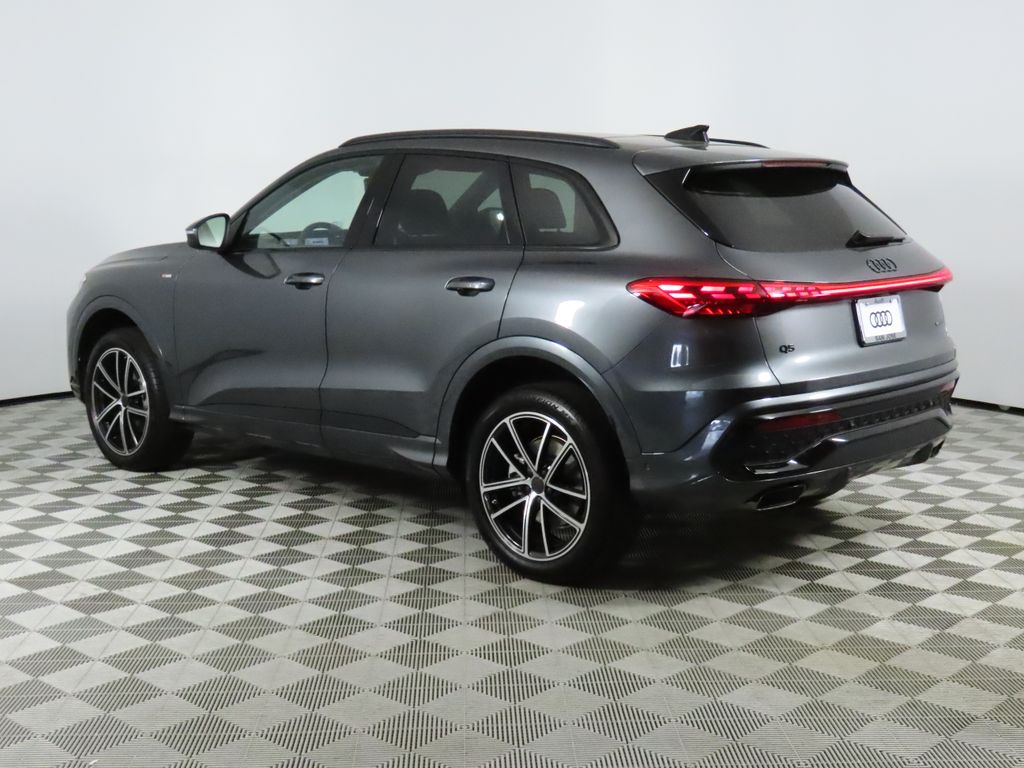 Thumbnail: 2026 Audi Q5 - 3