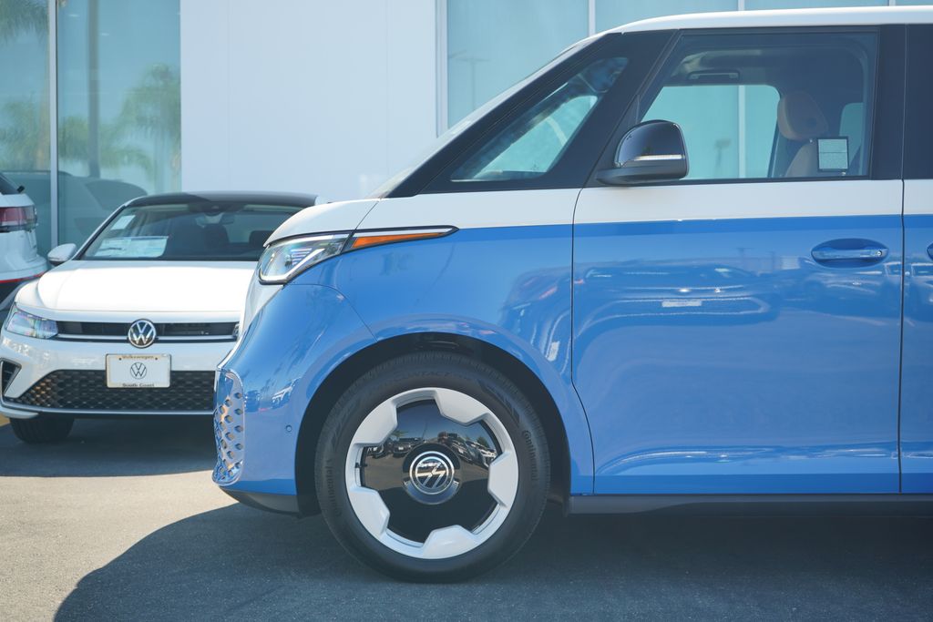 Thumbnail: 2025 Volkswagen ID.Buzz - 2