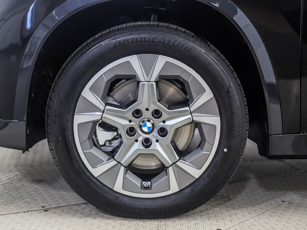 Thumbnail: 2026 BMW X1 - 2