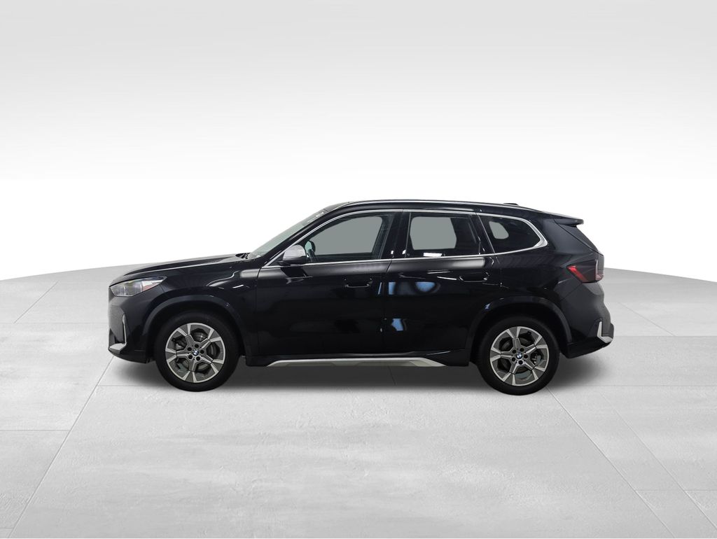 Thumbnail: 2023 BMW X1 - 2