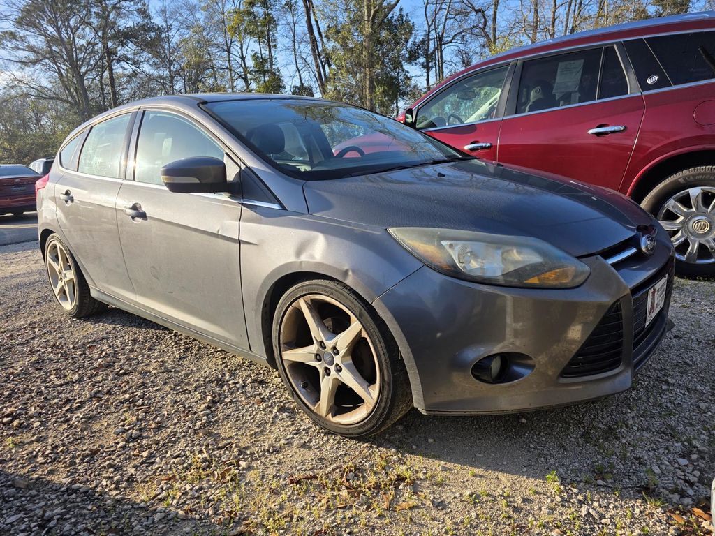 2014 Ford Focus Titanium Hatchback