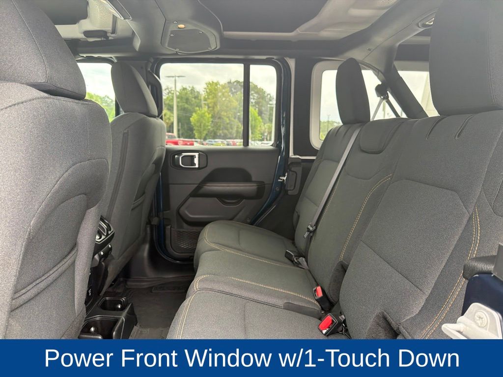 2025 Jeep Wrangler 4-Door Sahara 4x4