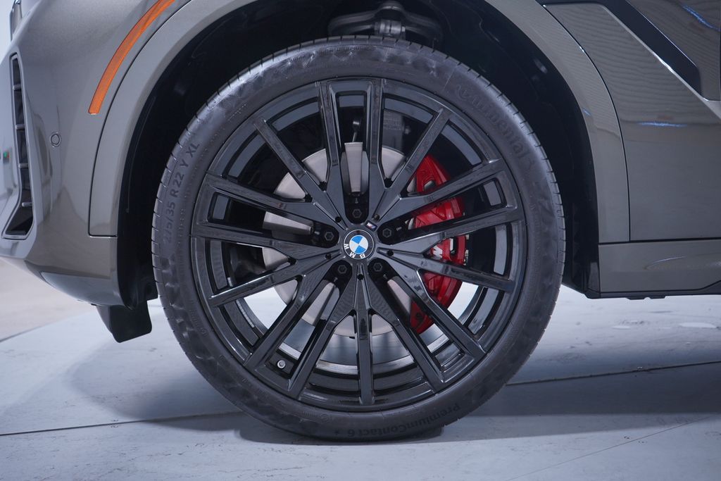 Thumbnail: 2025 BMW X6 - 2