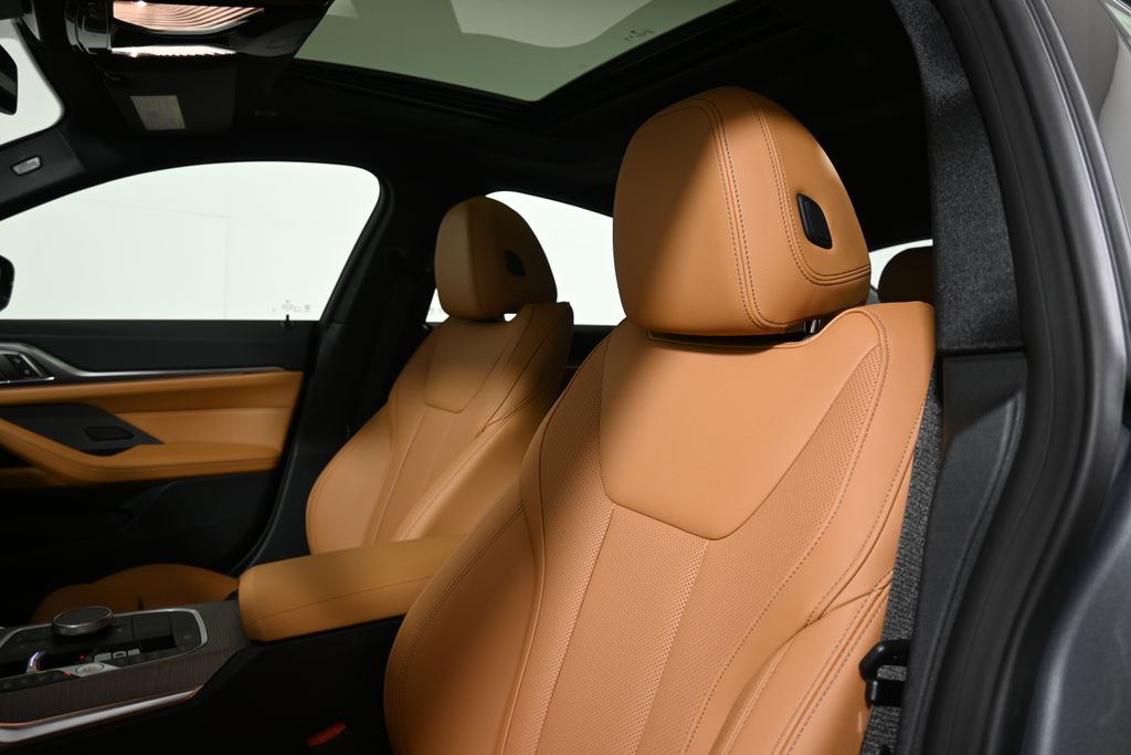 Thumbnail: 2026 BMW 4 Series - 16