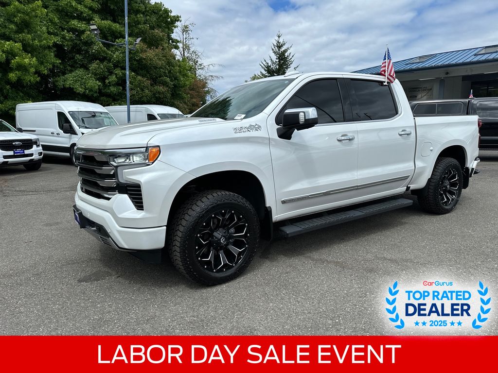 White (Iridescent Pearl Tricoat) 2023 Chevrolet Silverado 1500 Pickup Truck Four-Wheel Drive Automatic