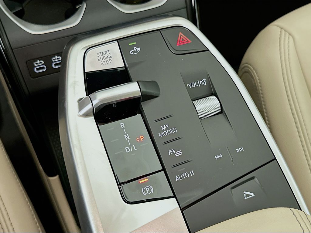 2025 BMW X1 xDrive28i 15