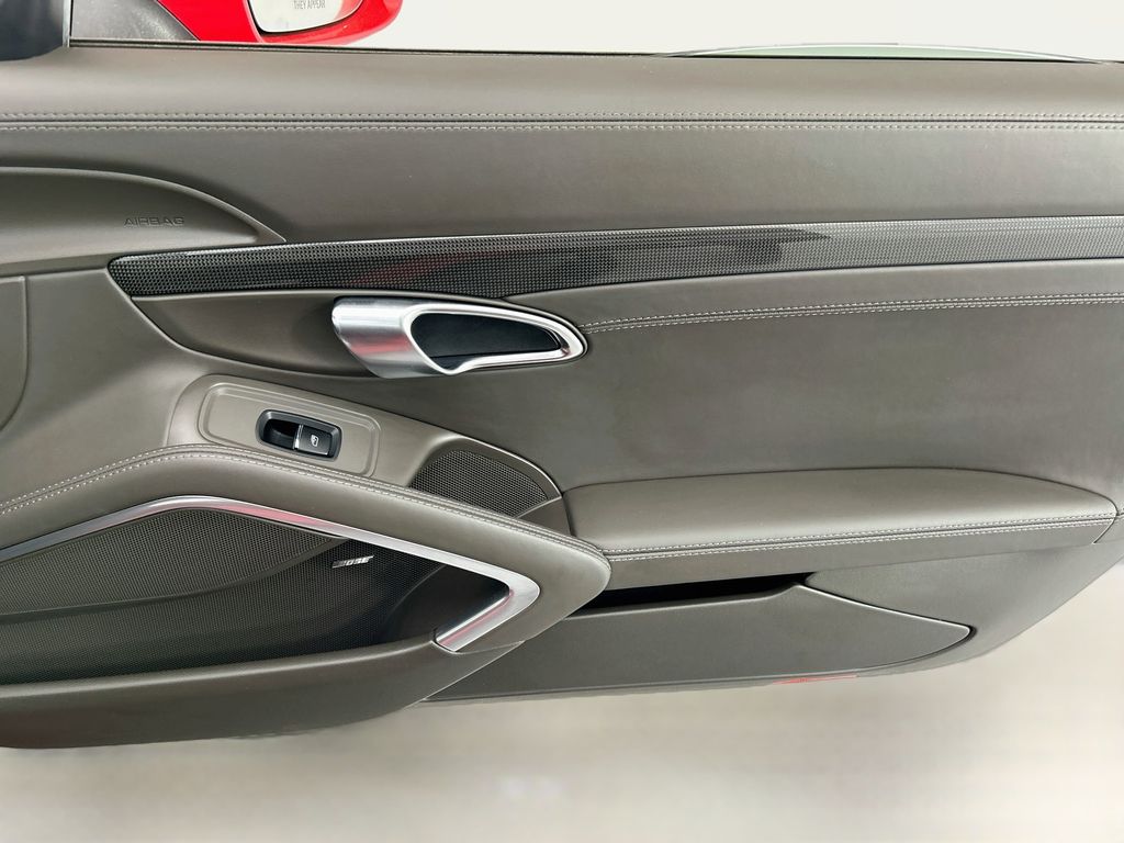 Thumbnail: 2014 Porsche 911 - 23
