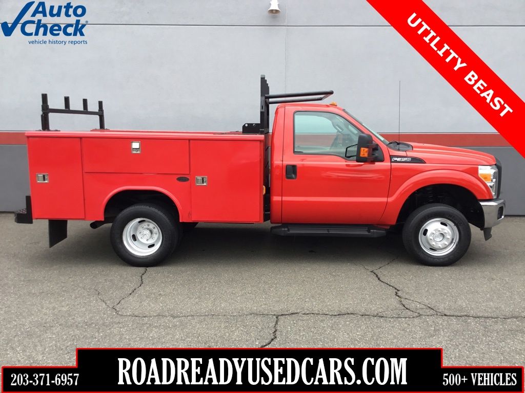 Race Red 2016 Ford F-350 Super Duty Chassis XL DRW 4WD Pickup Truck Four-Wheel Drive 6-Speed Automatic