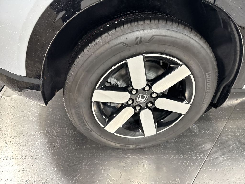 new 2026 Honda Prologue car, priced at $55,995