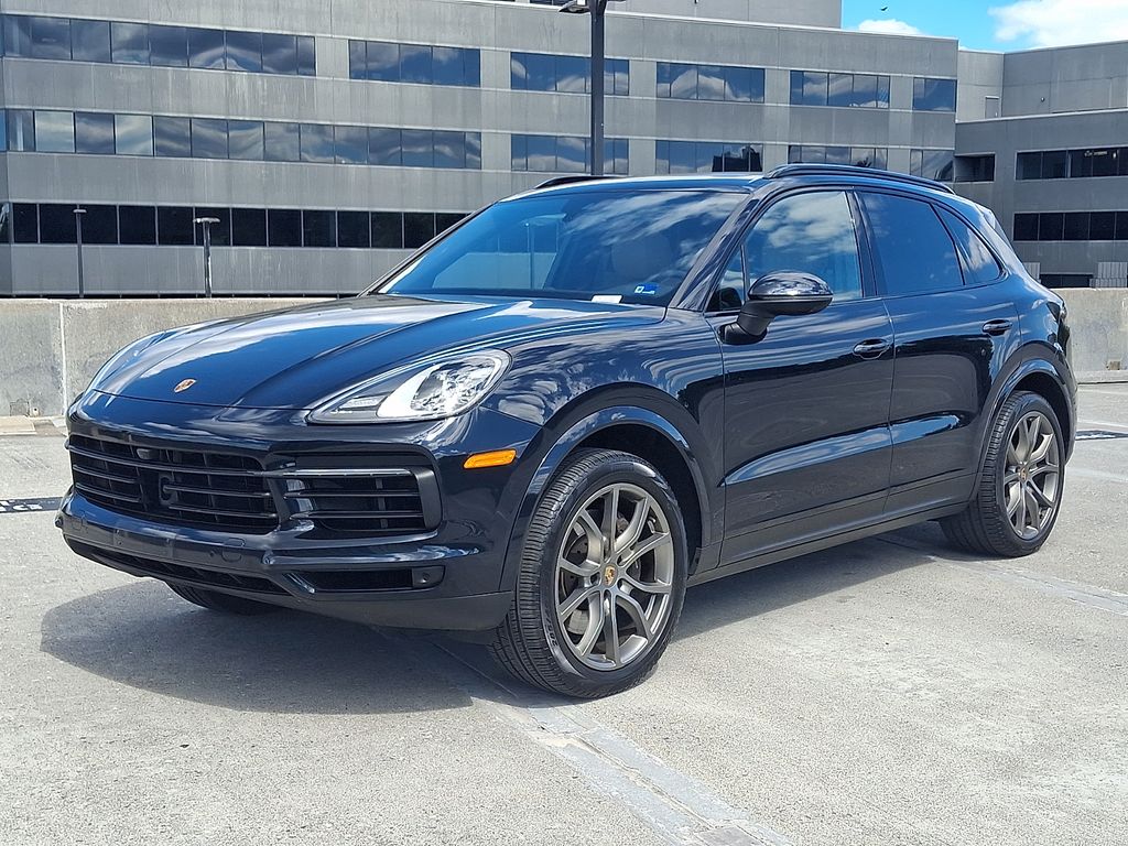 Thumbnail: 2023 Porsche Cayenne - 1