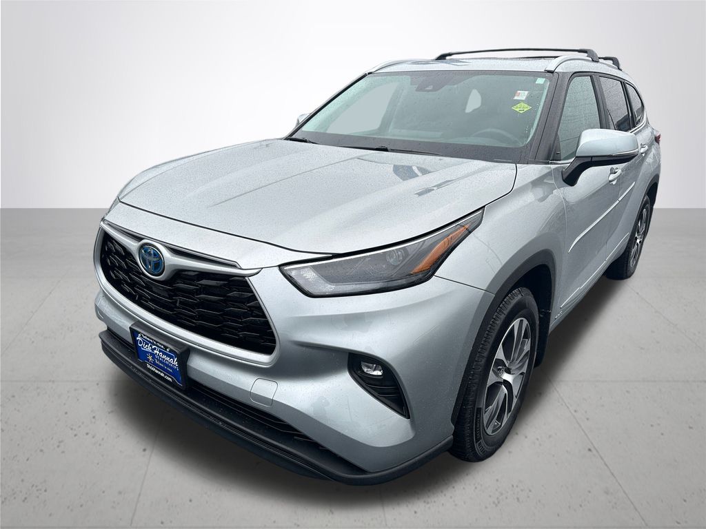 2023 Toyota Highlander Hybrid XLE