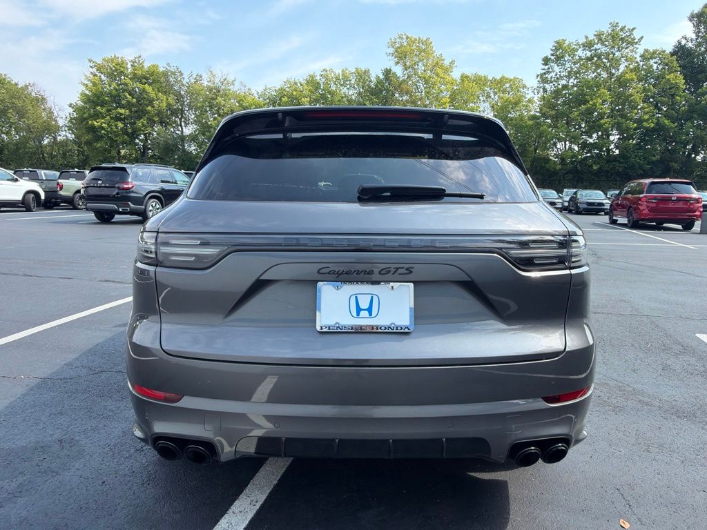 Thumbnail: 2023 Porsche Cayenne - 4