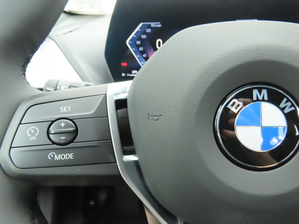 Thumbnail: 2025 BMW 2 Series - 12