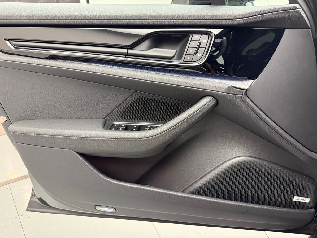 Thumbnail: 2026 Porsche Panamera - 20