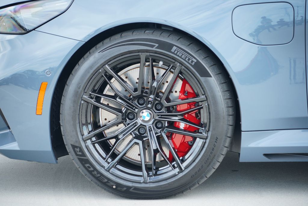 Thumbnail: 2027 BMW M5 - 6