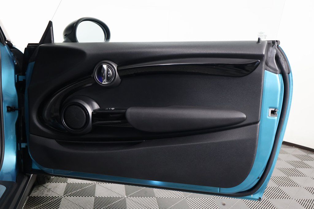 Thumbnail: 2016 MINI Cooper - 12
