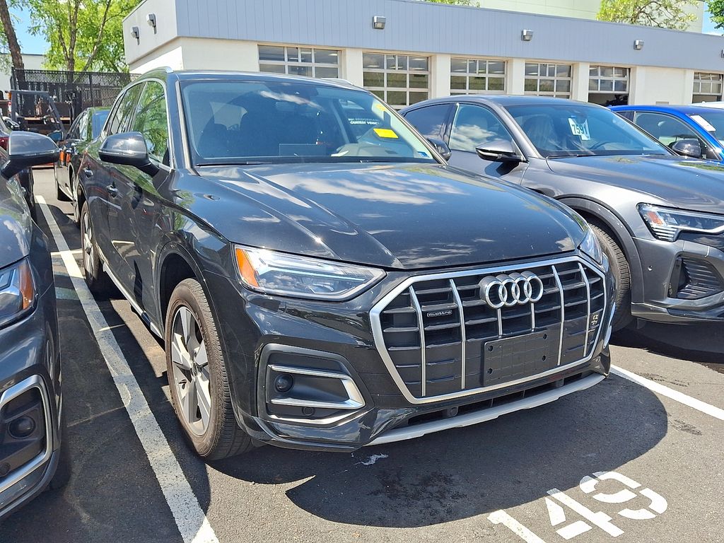 Thumbnail: 2023 Audi Q5 - 3