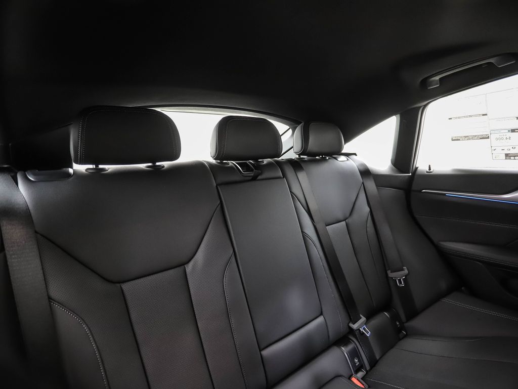 Thumbnail: 2026 BMW i4 - 28