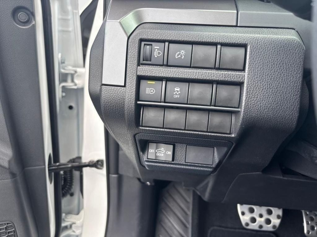 2025 Toyota Tacoma TRD Sport - Photo 18